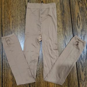 Balera Adult Medium Stirrup Dance Tights in Suntan